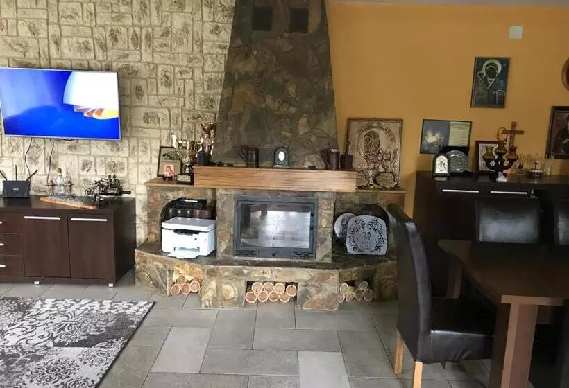 Pensiunea Raiul Munților