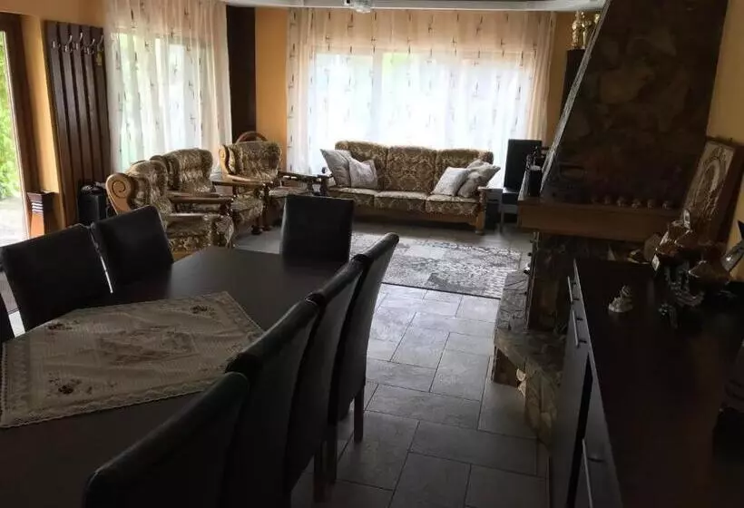 Pensiunea Raiul Munților