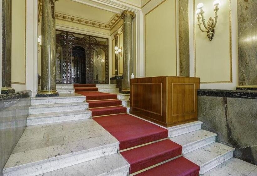 Sibsbcn Paseodegracia Luxury Exclusive Gaudi