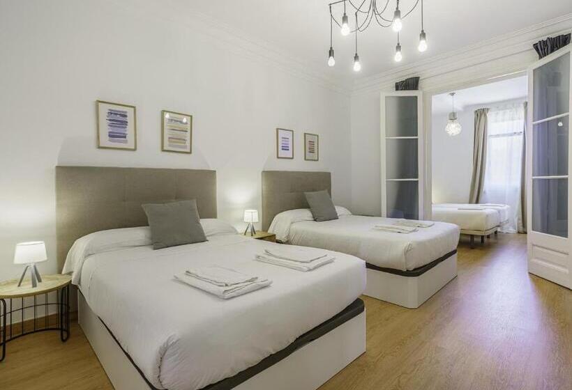 Sibsbcn Paseodegracia Luxury Exclusive Gaudi