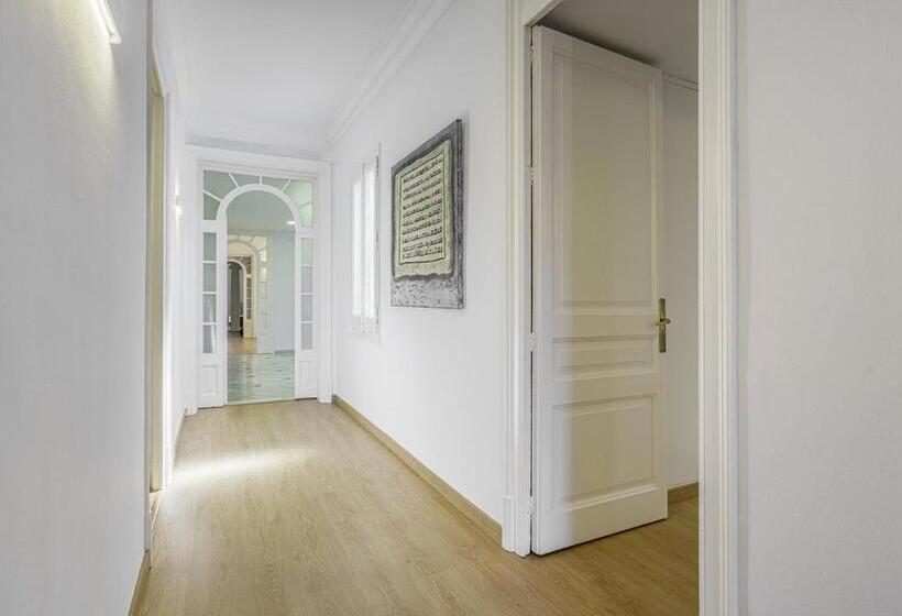 Sibsbcn Paseodegracia Luxury Exclusive Gaudi