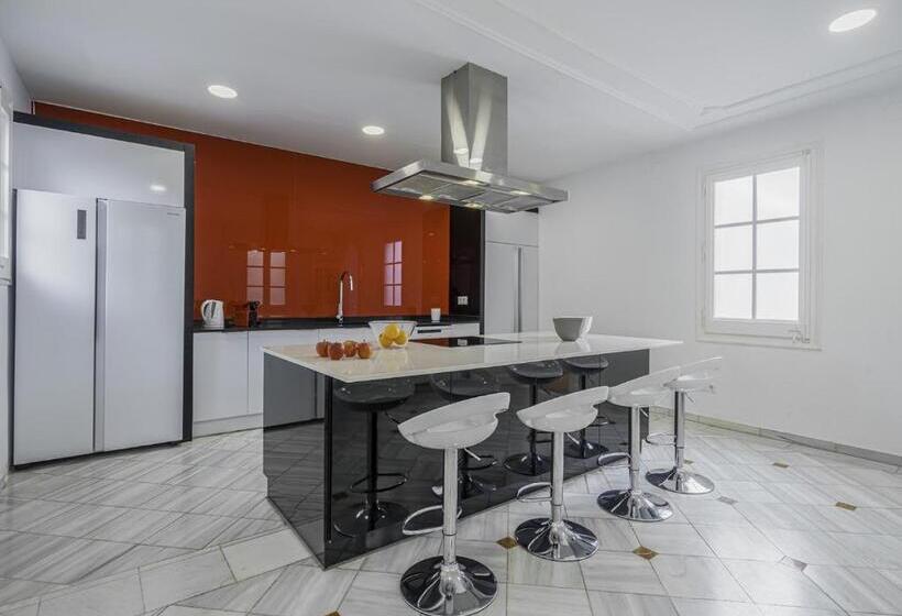 Sibsbcn Paseodegracia Luxury Exclusive Gaudi