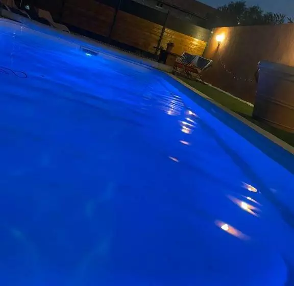 Aamiaismajoitus (B&B) La Salamandre De Camargue
