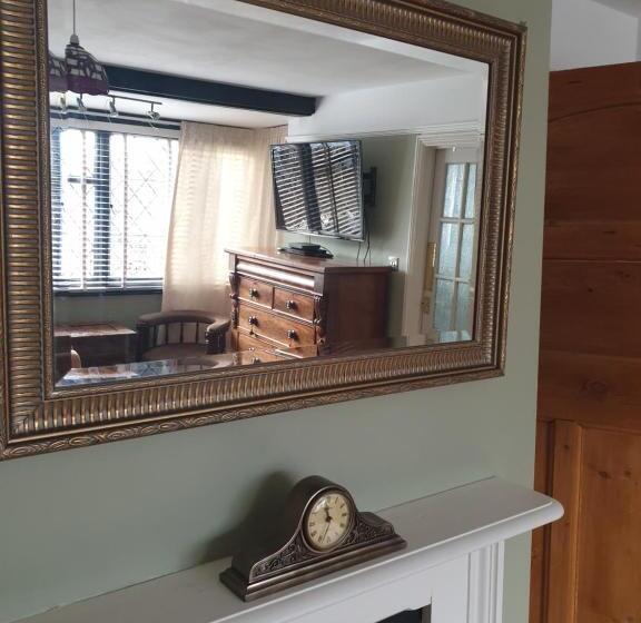 Harry S Bed And Breakfast