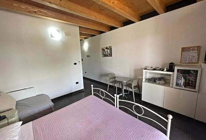 ホテル Agriturismo Scannaporco