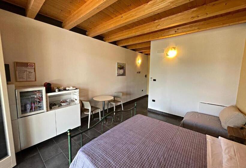 בית מלון כפרי Agriturismo Scannaporco