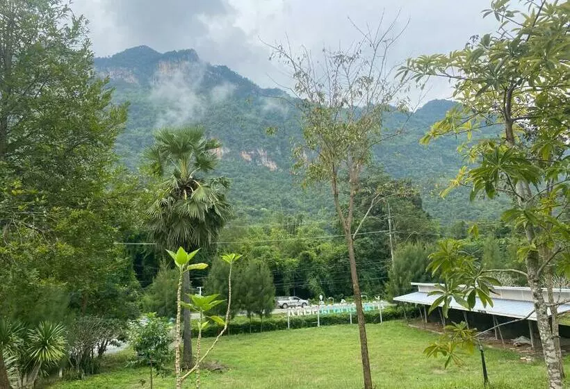 Hotelli ทับศิลารีสอร์ท Tubsila Resort