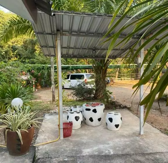 Hotelli ทับศิลารีสอร์ท Tubsila Resort