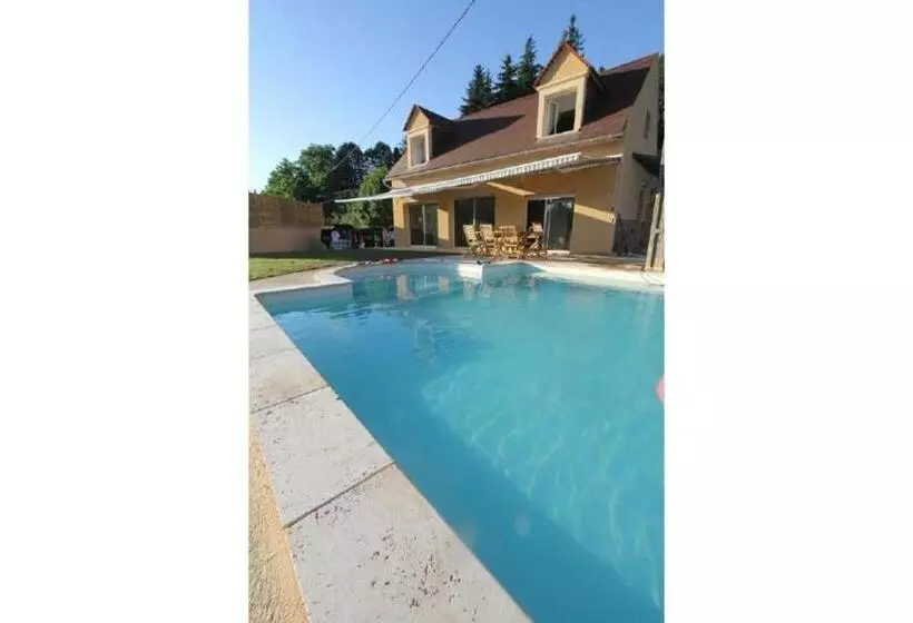 La Salamandrine, à 600 M Du Centre Historique Par Un Sentier