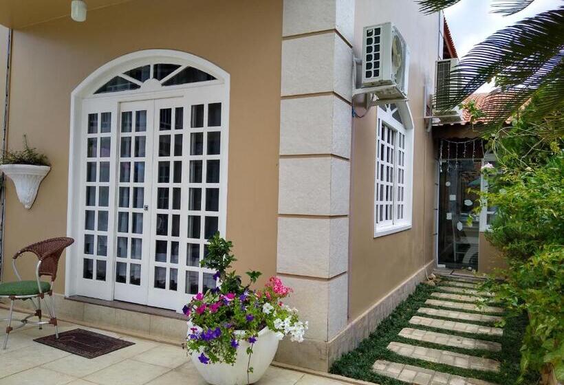 پانسیون Casa Da Oma