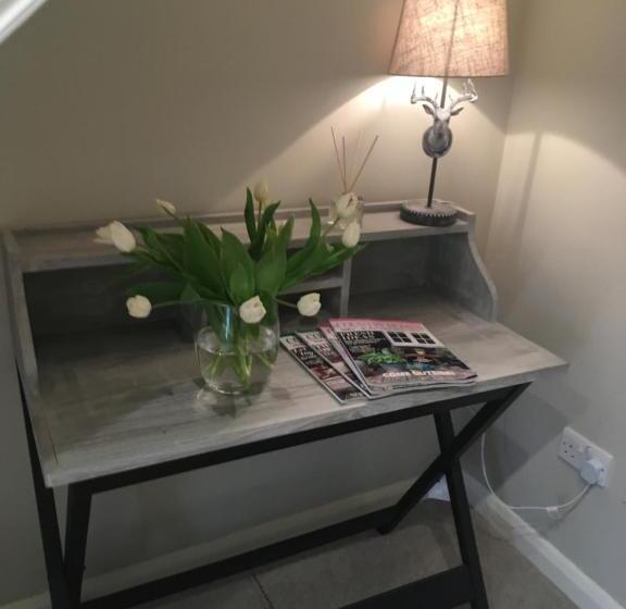 פנסיון The Garden Room