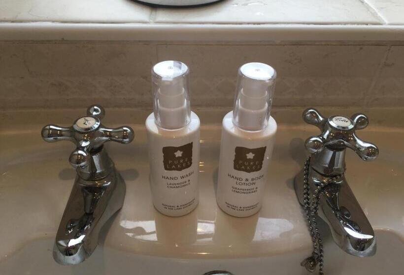 פנסיון The Garden Room