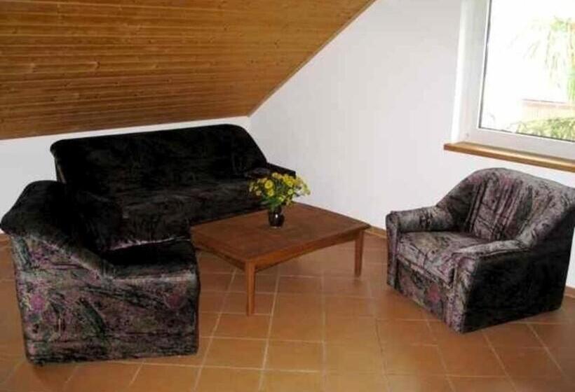 Separate Größere Fewo Im Dg