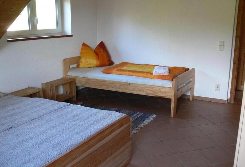 Separate Größere Fewo Im Dg