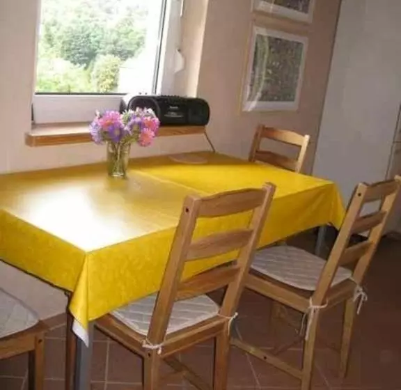 Separate Größere Fewo Im Dg