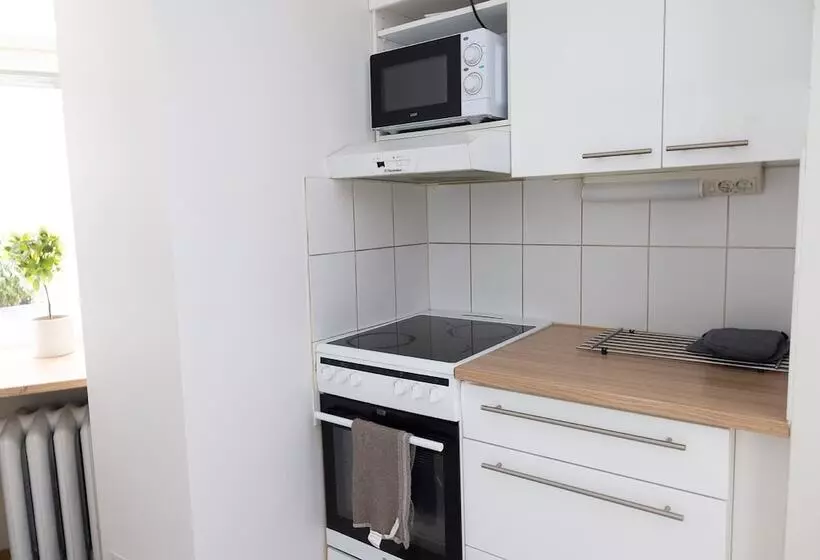 2ndhomes Bright 1br Apartment With Superb Location!