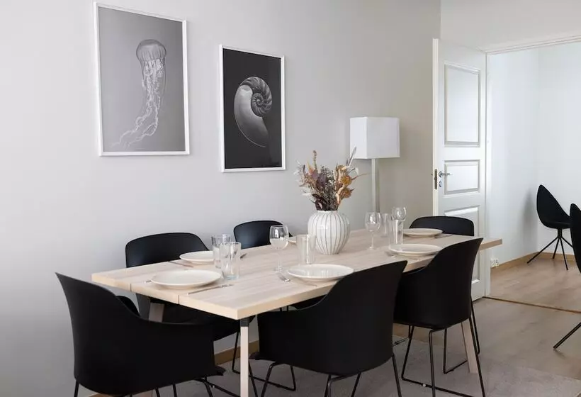 2ndhomes Bright 1br Apartment With Superb Location!