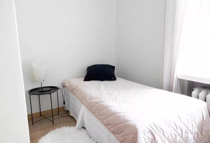 2ndhomes Bright 1br Apartment With Superb Location!