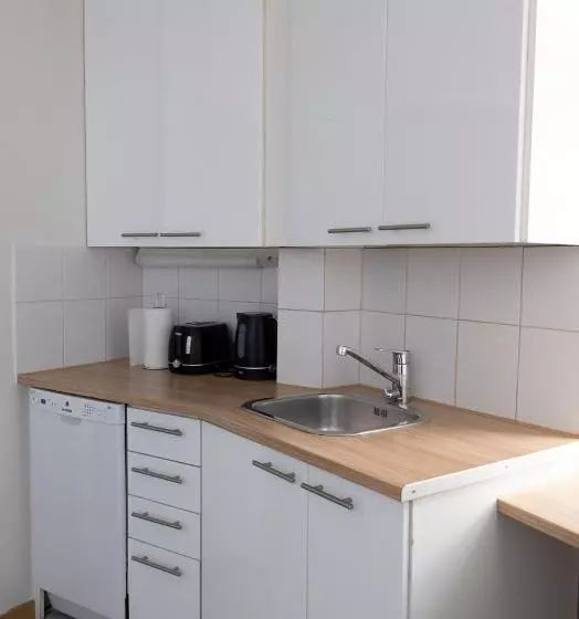 2ndhomes Bright 1br Apartment With Superb Location!