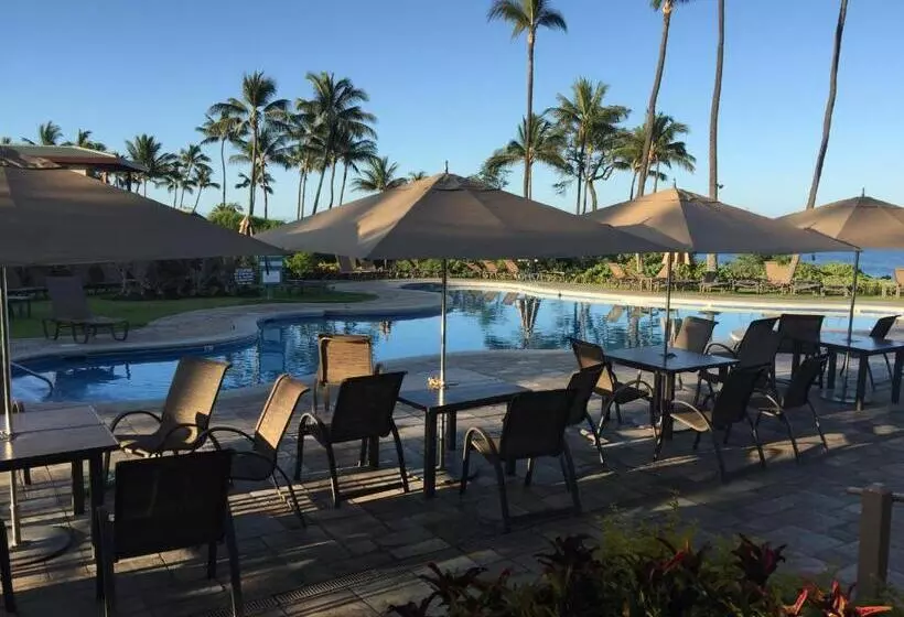 9b Ekahi Village Studio Bath, Garden View   1 Minute Stroll To Beach!