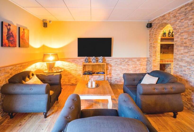 住宿加早餐  Casa Almendros