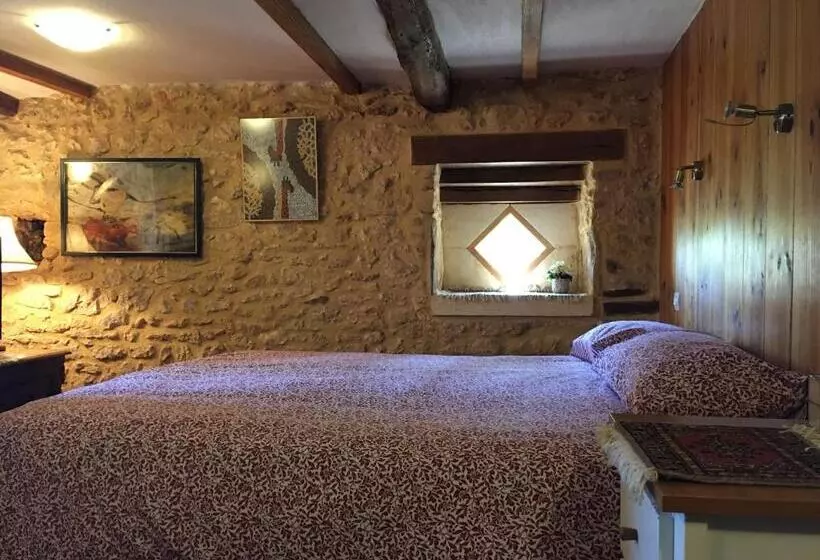 Aamiaismajoitus (B&B) Chambres D Hotes Les Coustilles
