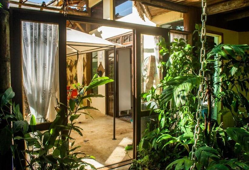 Bed and Breakfast Manacá Suítes Prumirim