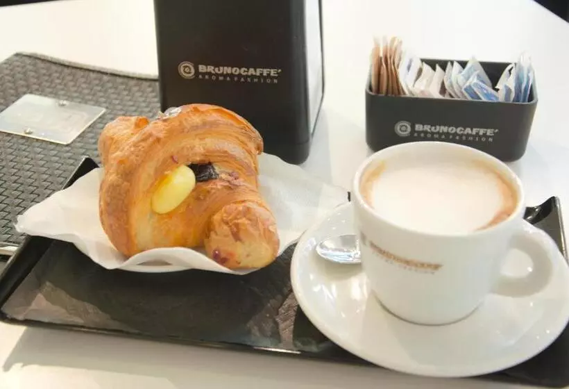 تختخواب و صبحانه Tanzi Home