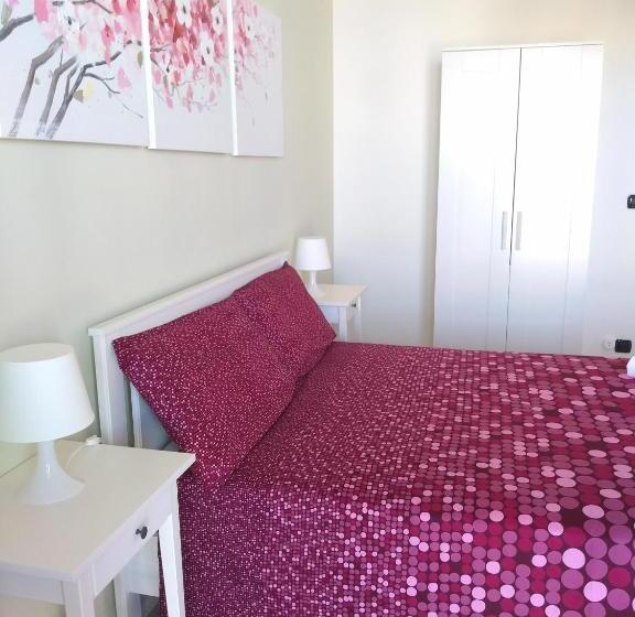 تختخواب و صبحانه Tanzi Home