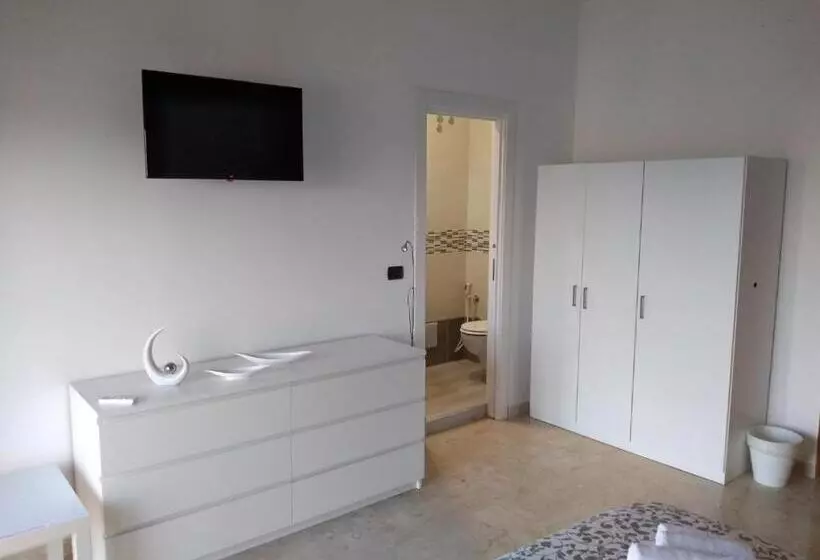 تختخواب و صبحانه Tanzi Home