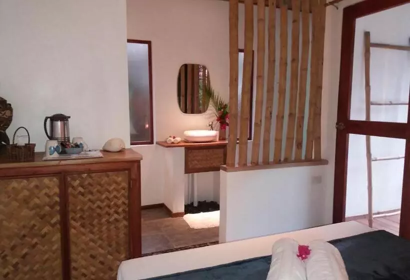Hotelli Valerie Lodge