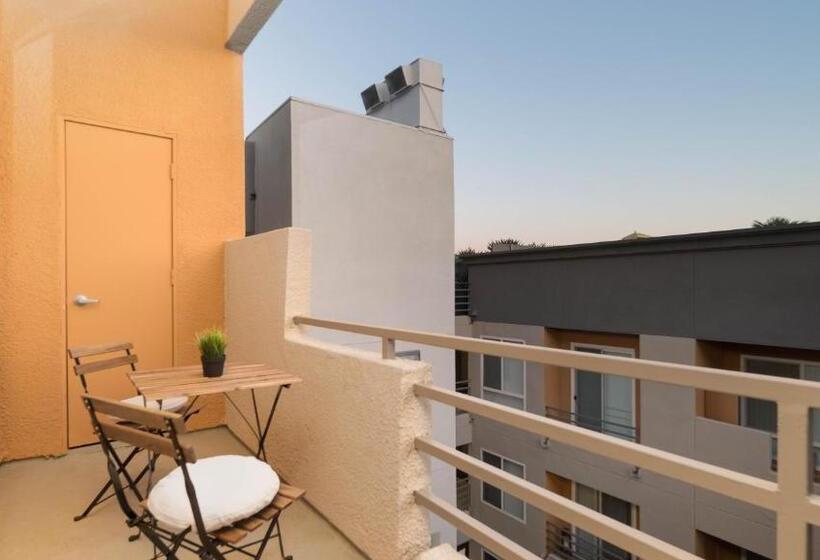 Integrity Real Hollywood Experience