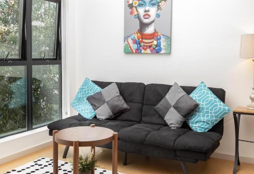 Integrity Real Hollywood Experience