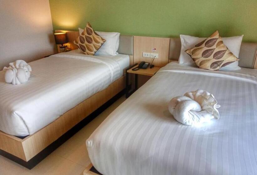 Louis  Runway View Hotel   Sha Extra Plus