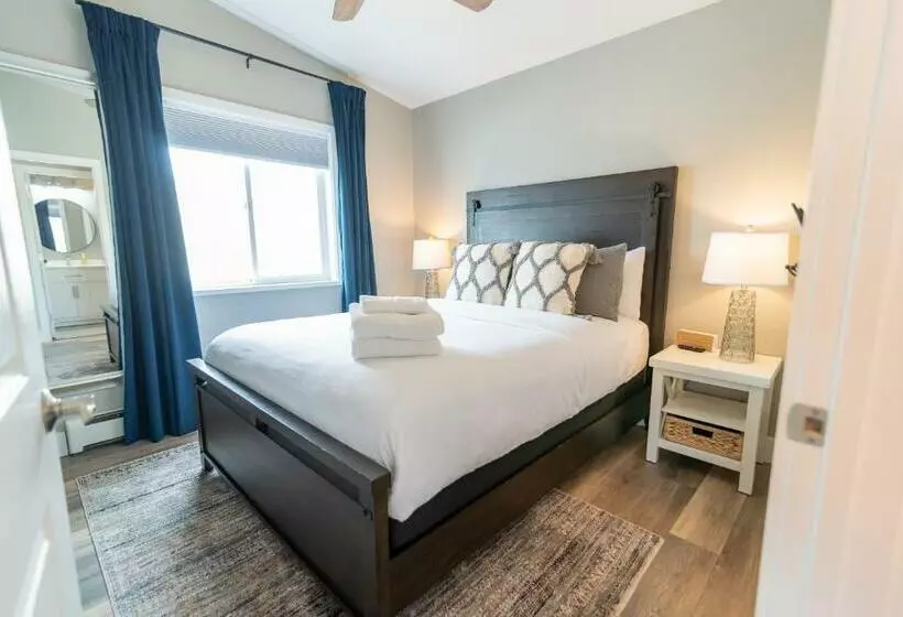 Motelli Colony Suites