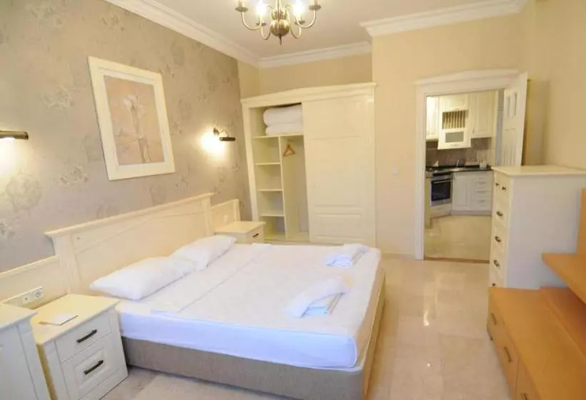 リゾートホテル Gold City Luxury Accommodation