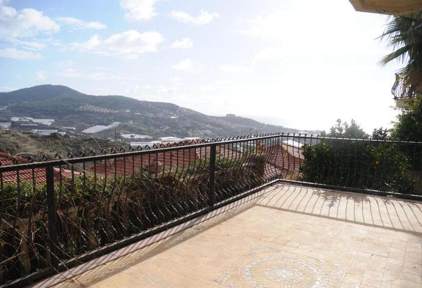 אתר נופש Gold City Luxury Accommodation