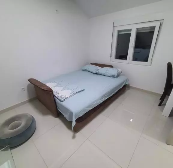 Apartman Tolosi 2