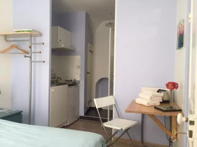 ベッドアンドブレックファースト Chambre Saint Sauveur