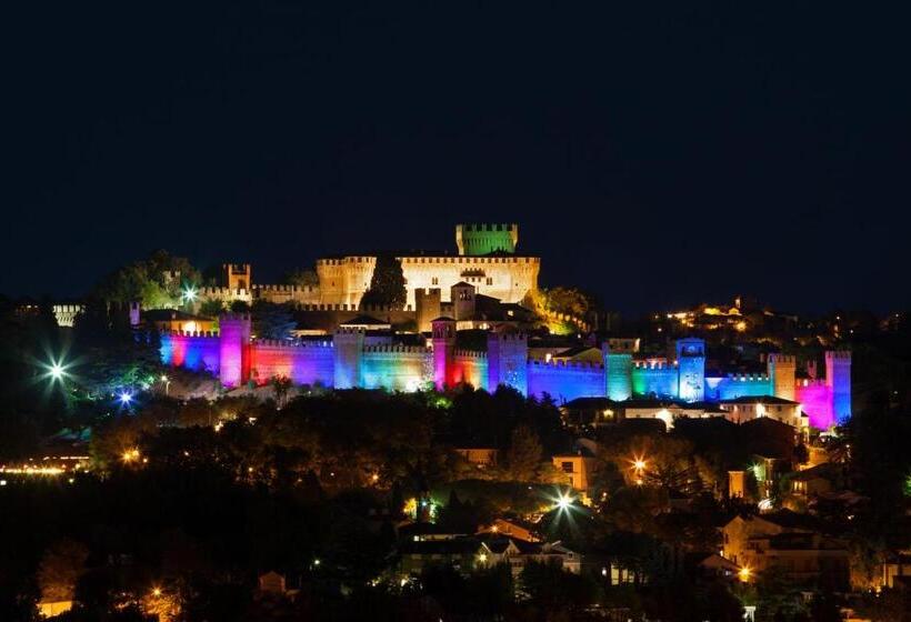 مبيت وإفطار Dimora Della Rovere