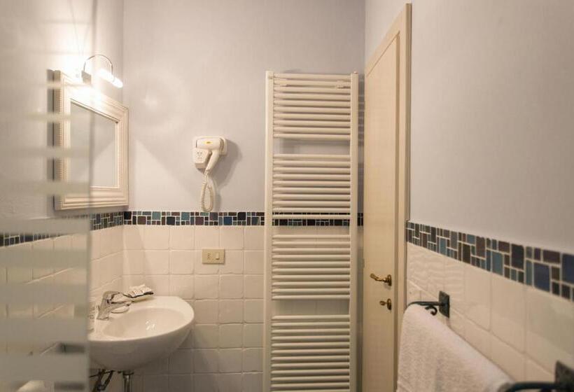 مبيت وإفطار Dimora Della Rovere