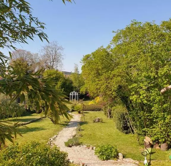 ベッドアンドブレックファースト La Maison Des Thermes, Chambre D Hôte