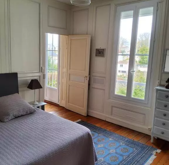 ベッドアンドブレックファースト La Maison Des Thermes, Chambre D Hôte