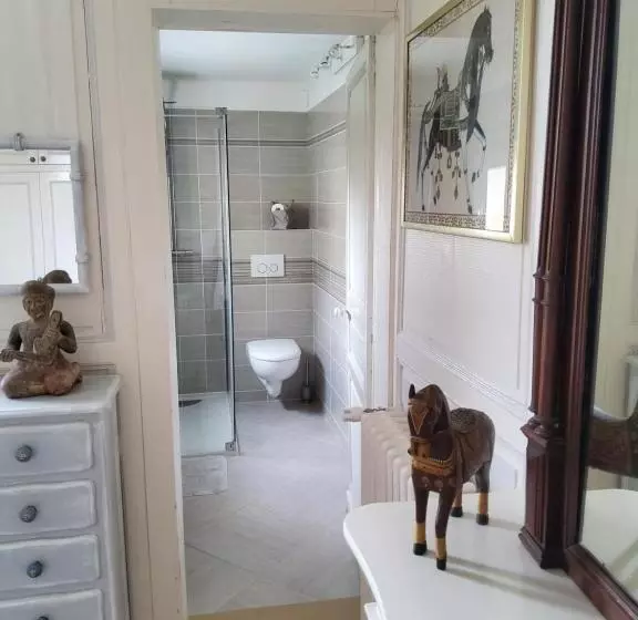 ベッドアンドブレックファースト La Maison Des Thermes, Chambre D Hôte