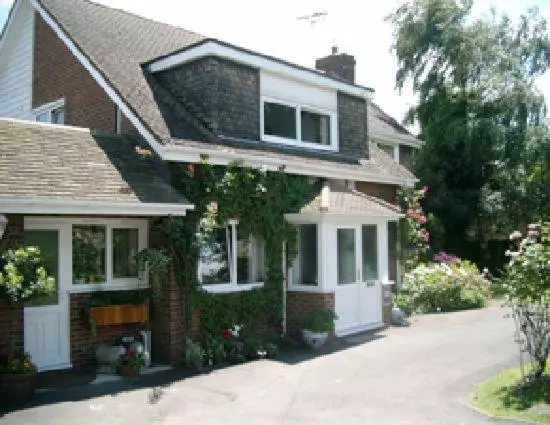 Holly House B&b