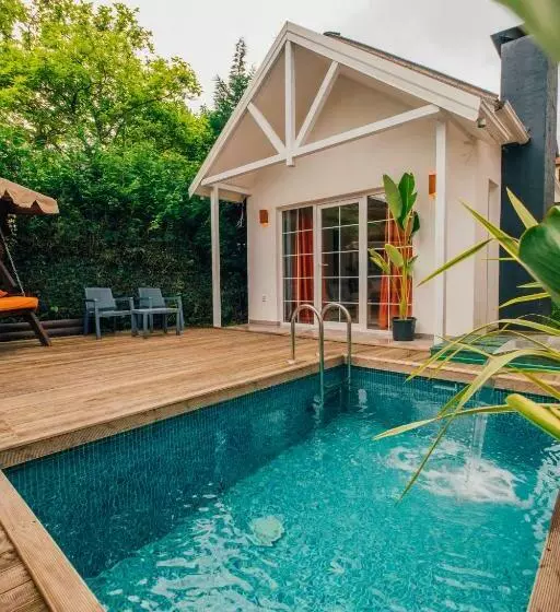 Hotelli Latte Villas