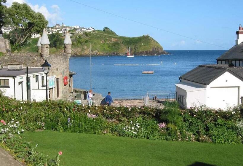 Newly Refurbished 2nd Floor Apartment Lil Nauti