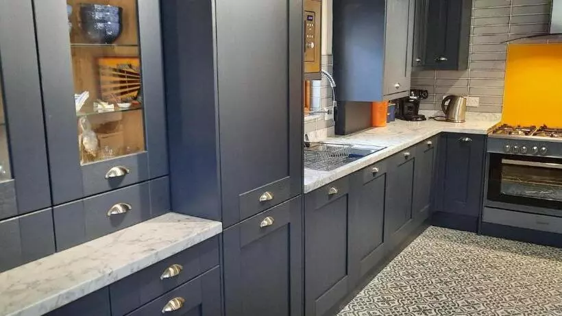 Newly Refurbished 2nd Floor Apartment Lil Nauti