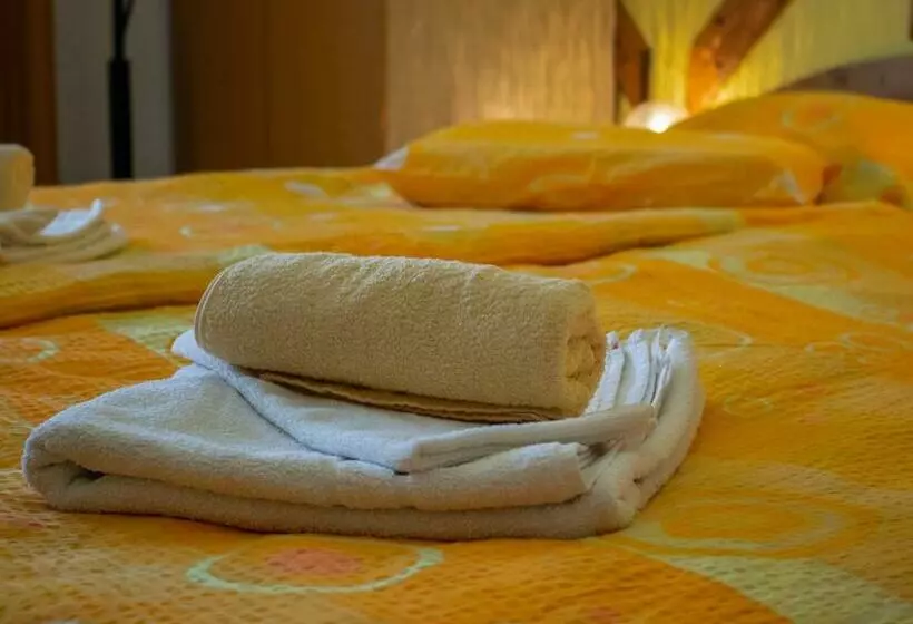 پانسیون Apartments And Rooms Ražen