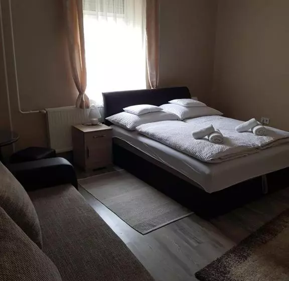 ペンション Dm Vendégház Villány